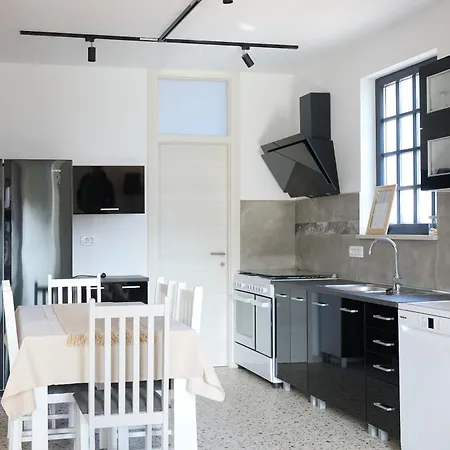 Eleonora Mare Apartman