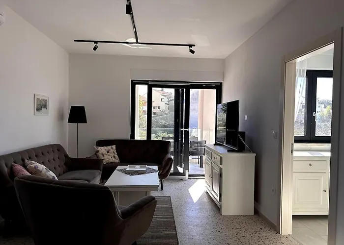 Eleonora Mare * Πούλα